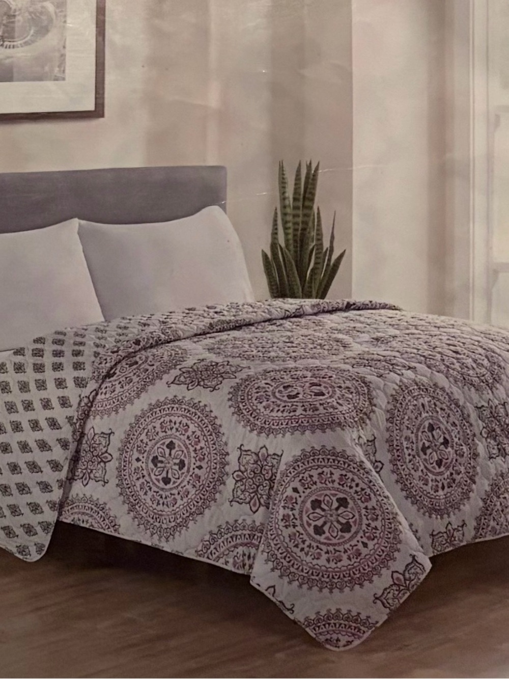 Comfort Bay White, Gray & Pink Medallion Reversible Quilt